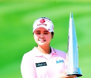 [MD포토] 931일 만에 KLPGA 우승 차지한 최혜진 '내가 챔피언'