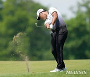 김시우, PGA 메모리얼 토너먼트 3R 공동 선두로