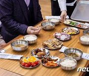 김해시 '장례식장 다회용기' 공급 1년…플라스틱 쓰레기 63톤 감축
