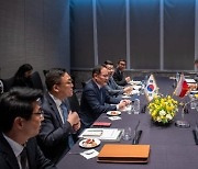 한국 온 폴란드 국방장관, 국가안보실과 국방협력 논의
