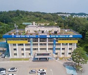고성군, 민원실 강화유리 설치로 '안전 강화'