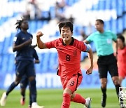 한국 U-20 ‘캡틴’ 이승원, 4년 전 이강인과 어깨 나란히…최초 세트피스 4도움 [U-20 월드컵]