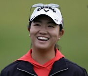 72년 만에 LPGA 대회 프로 데뷔전 ‘깜짝 우승’