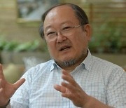 ‘천안함 자폭’ 발언 이래경, 임명 9시간 만에 민주당 혁신위원장 사퇴