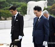 박민식 국가보훈부 장관 대전현충원 참배
