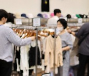 ‘옷 사기도 겁나’…의류·신발값 31년 만에 최대 상승