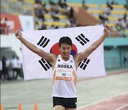 한국, 아시아주니어선수권 남자 400ｍ계주 2위…배건율 3번째 은