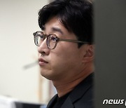 '천안함 발언' 권칠승 의원 사과 받으러온 천안함 생존장병