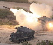 2023 연합·합동 화력 격멸훈련에서 불 뿜는 MLRS