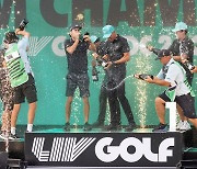 블링컨 美 국무 사우디 날아간 날, PGA-LIV ‘골프 전쟁’ 끝났다