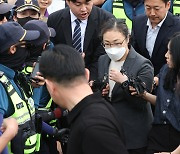‘이태원 참사 부실대응’ 재판받는 박희영 구청장, 내일 업무 복귀