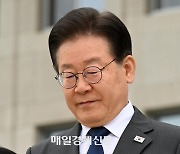 與 “이재명 석고대죄해야... 권칠승 윤리위 제소”