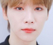 에이비식스(AB6IX) 전웅, '백구 비주얼' [★포토]