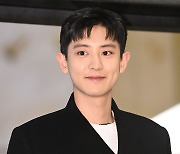 첸백시·SM과 갈등X엑소 팬덤 트럭 시위…찬열은 마이웨이 [엑's 초점]