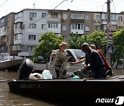 우크라 댐 붕괴로 서울 면적만큼 물에 잠겼다…가옥 1.4만채 침수