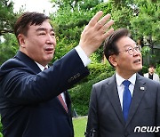 중국대사관저 찾은 이재명 더불어민주당 대표