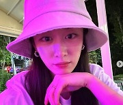 ‘황재균♥’ 지연, 얼굴이 칵테일잔만 해…청초한 예쁨 자랑[M+★SNS]