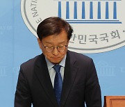 천안함장에 “부하 다 죽이고” 권칠승…與, 오늘 윤리위 제소