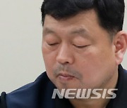 대화 나누는 최저임금위 노-사