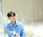 라포엠 유채훈 '하얀 사막에서'[엑's HD포토]