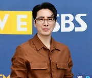 [TEN포토] 이준혁 '순정만화에서 그대로 나온 듯한 비주얼'