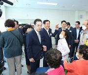 농협중앙회, ‘농업인 행복버스’ 경남 통영 찾아 봉사