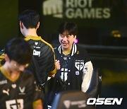 ‘디펜딩 챔프’ 젠지, ‘에이밍’ 실수로 패널티 자초한 KT 격파(종합) [LCK]