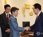 윤석열 대통령, 샘 올트먼 오픈AI 대표 접견
