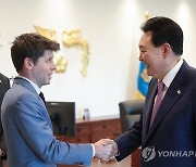 윤석열 대통령, 샘 올트만 오픈AI 대표 접견