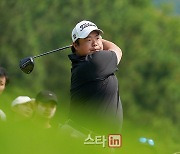 [포토] 유송규 '묵직하게 날린 티샷'