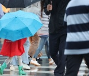 “맑은 하늘에 갑자기 후두둑”…경기 포천에 호우경보