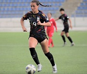 여자축구대표팀 첫 '혼혈' 선수…벨 감독, 2007년생 페어 호출