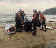서핑 중 ‘날벼락’… 양양 해변 낙뢰 사고 6명 중 2명 의식 혼미