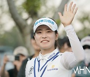 [Ms포토] 박민지 '3연패 대 역사를 쓰고 손 번쩍'