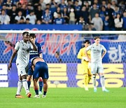 수원-인천, '모두 아쉬운 0-0 무승부' [사진]