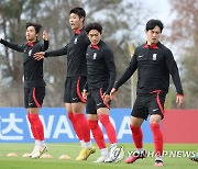 몸 푸는 U-20 대표팀