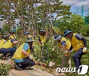 HDC현대산업개발, '환경의 날' 맞아 광주 나무 심기 봉사활동