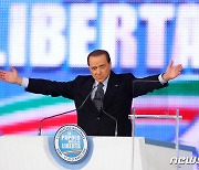 이탈리아 정치 거목 베를루스코니 별세…추모·애도 잇따라