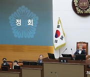 서울시의회-교육청, '교육감 시정연설' 갈등…6시간째 정회