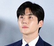 ‘귀공자’ 김선호, 오늘(12일) 이금희 라디오 출연