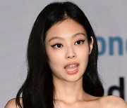 제니 '디 아이돌' 2회서 선정성 또 부각…19금에 가려진 진심과 열정[TEN이슈]