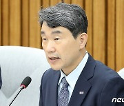 [동정] 이주호, 경기 원동초 방문해 '학교복합시설' 현장 의견 청취
