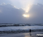 [포토] '태풍 전야' 인도 뭄바이 해안