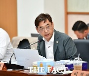 심부건 완주군의원 "세금으로 떠난 공무출장, 마일리지는 개인이 챙겨"