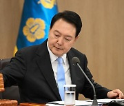 尹 “선관위 아직도 정신 못차려…체포안 부결 국민이 판단”