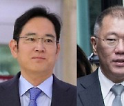 '1호 영업사원' 尹, '프-베' 출격…4대 그룹 '총수 어벤저스'도 뜬다