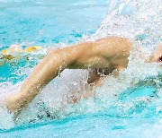 황선우, 자유형 200ｍ 올 시즌 세계 1위 기록…판잔러 넘었다