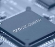 美 반도체 패권 힘 실린다…"인텔, ARM 핵심투자 참여 논의"