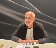 [인터뷰] 짐 로완 볼보 CEO “전기차 올인…소형SUV 시장 적극 개척”
