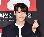 김우빈, '훈훈한 미소' [MD포토]